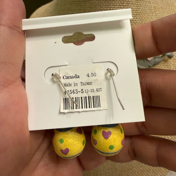 Adorable 3 Piece Easter Jewelry Bundle - Picture 8 of 8